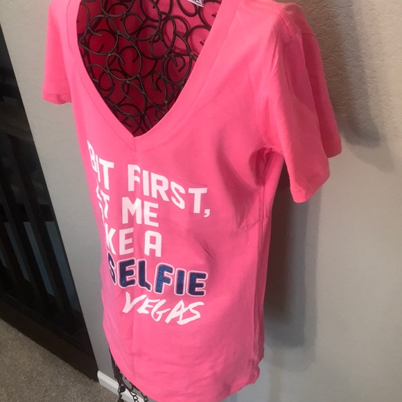 Selfie T-shirt - Picture 2 of 3